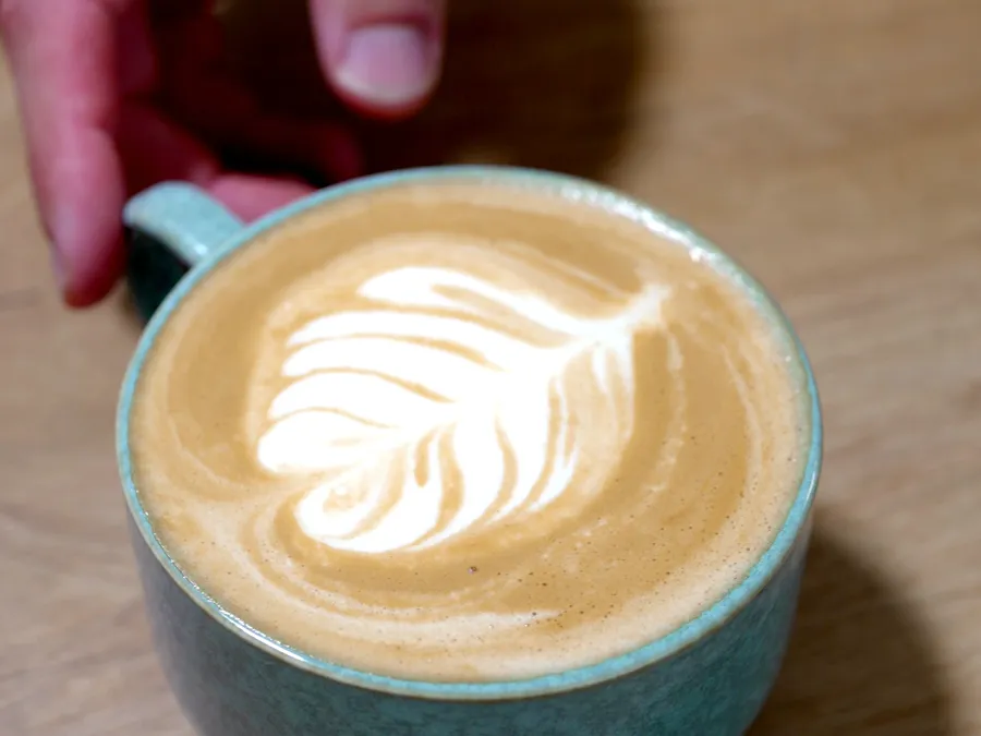 Latte art en una taza de Patagonien